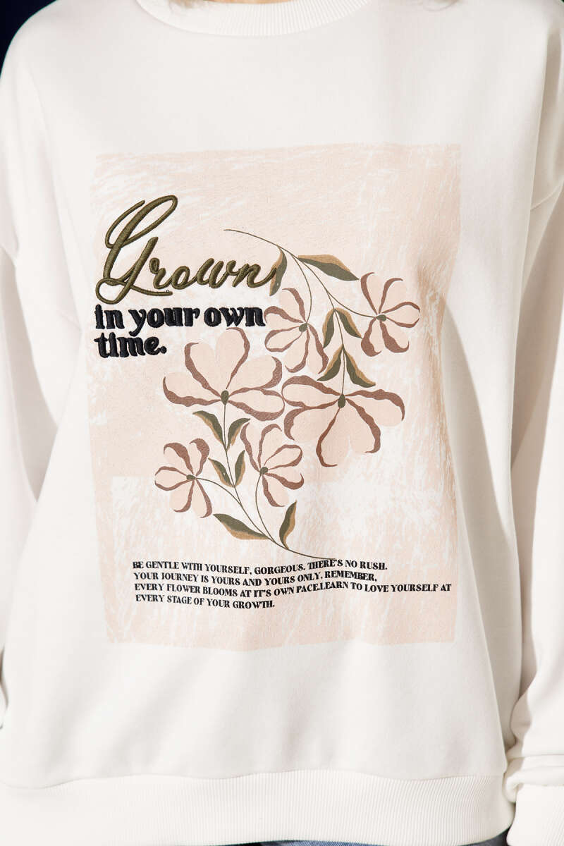 Oversized Floral Print Embroidered Sweatshirt - Ecru
