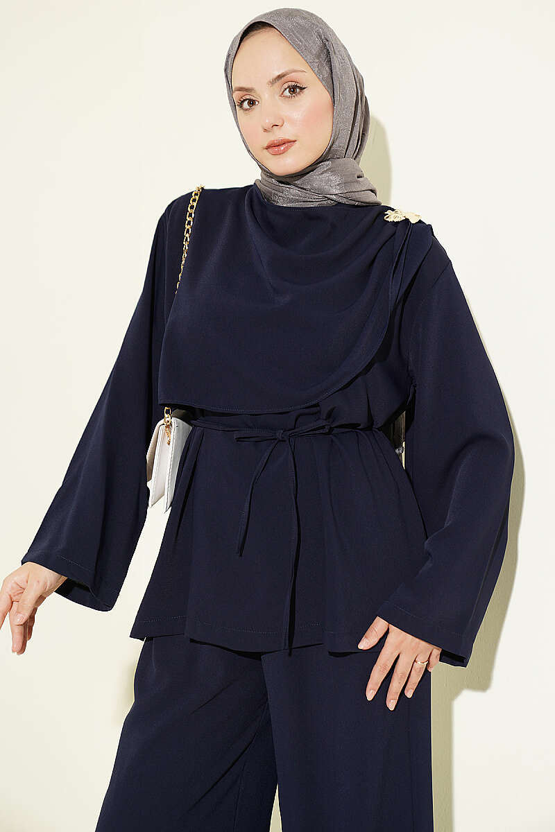 Two-Piece Set with Flower Brooch - Navy
