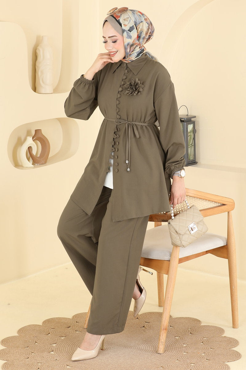 Cupro Two-Piece Set with Flower Brooch - Light Khaki