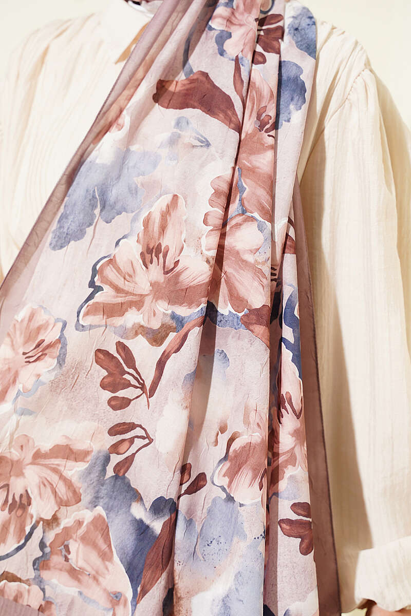 Floral Detail Bamboo Crinkle Shawl - Latte