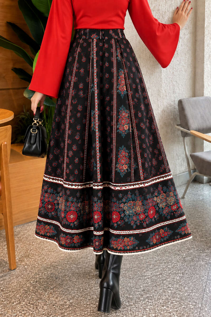 Floral Flared Skirt - Black