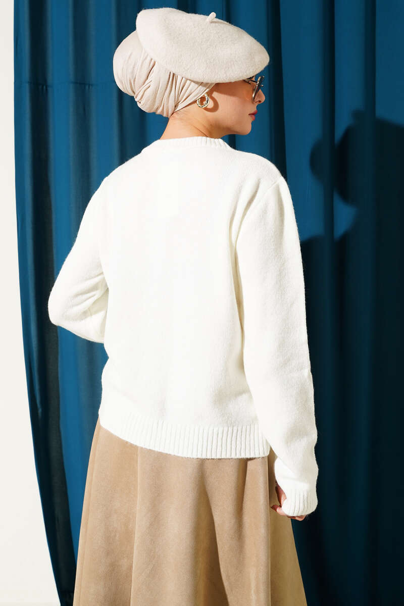 Short Floral Embroidered Knit Cardigan - Ecru