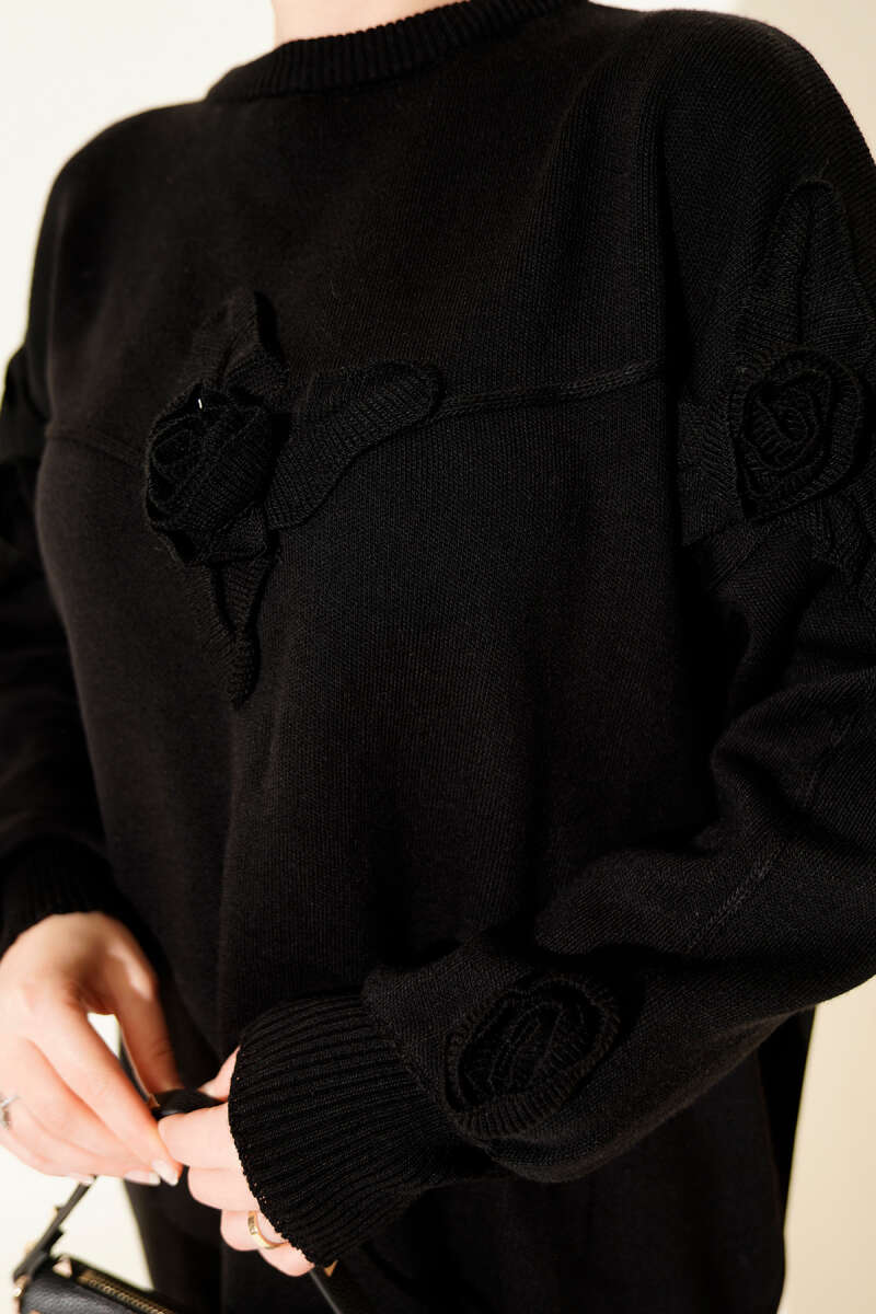 Floral Embroidered Knit Sweater - Black