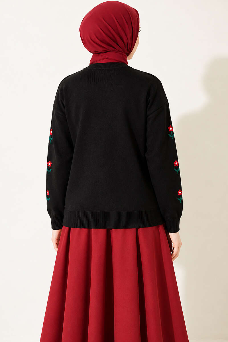 Floral Embroidered Knit Cardigan - Black