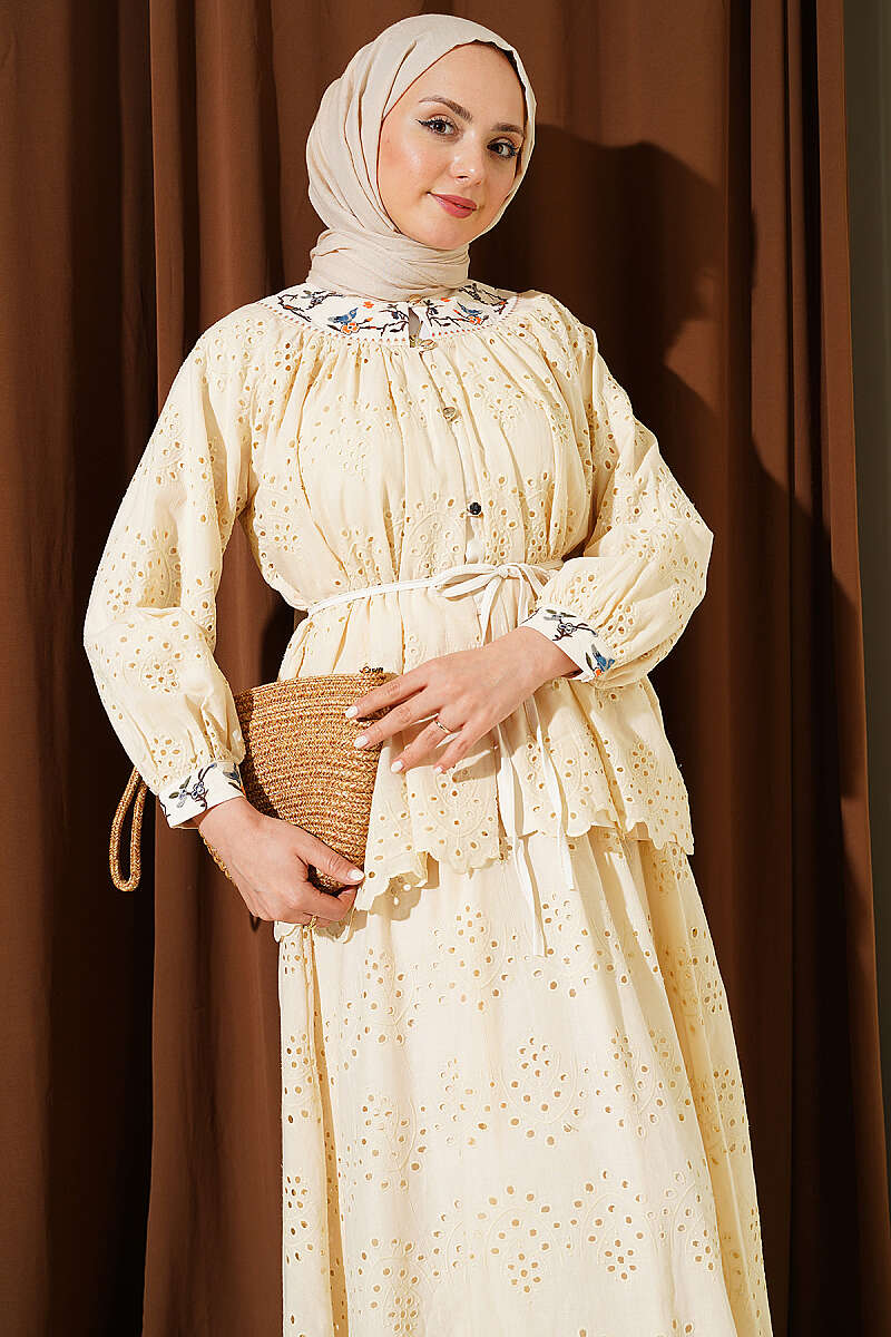 Floral Embroidered Broderie Two-Piece Skirt Set - Beige