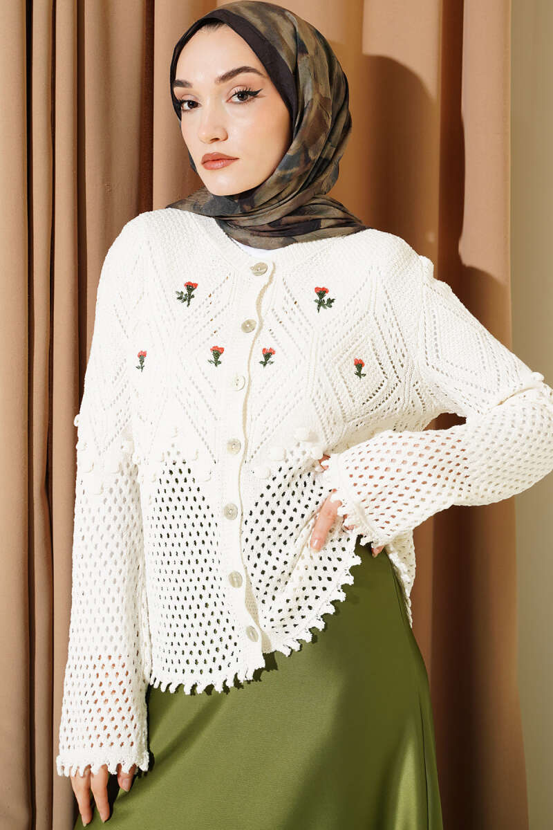 Short Floral-Embroidered Button Knit Cardigan - White