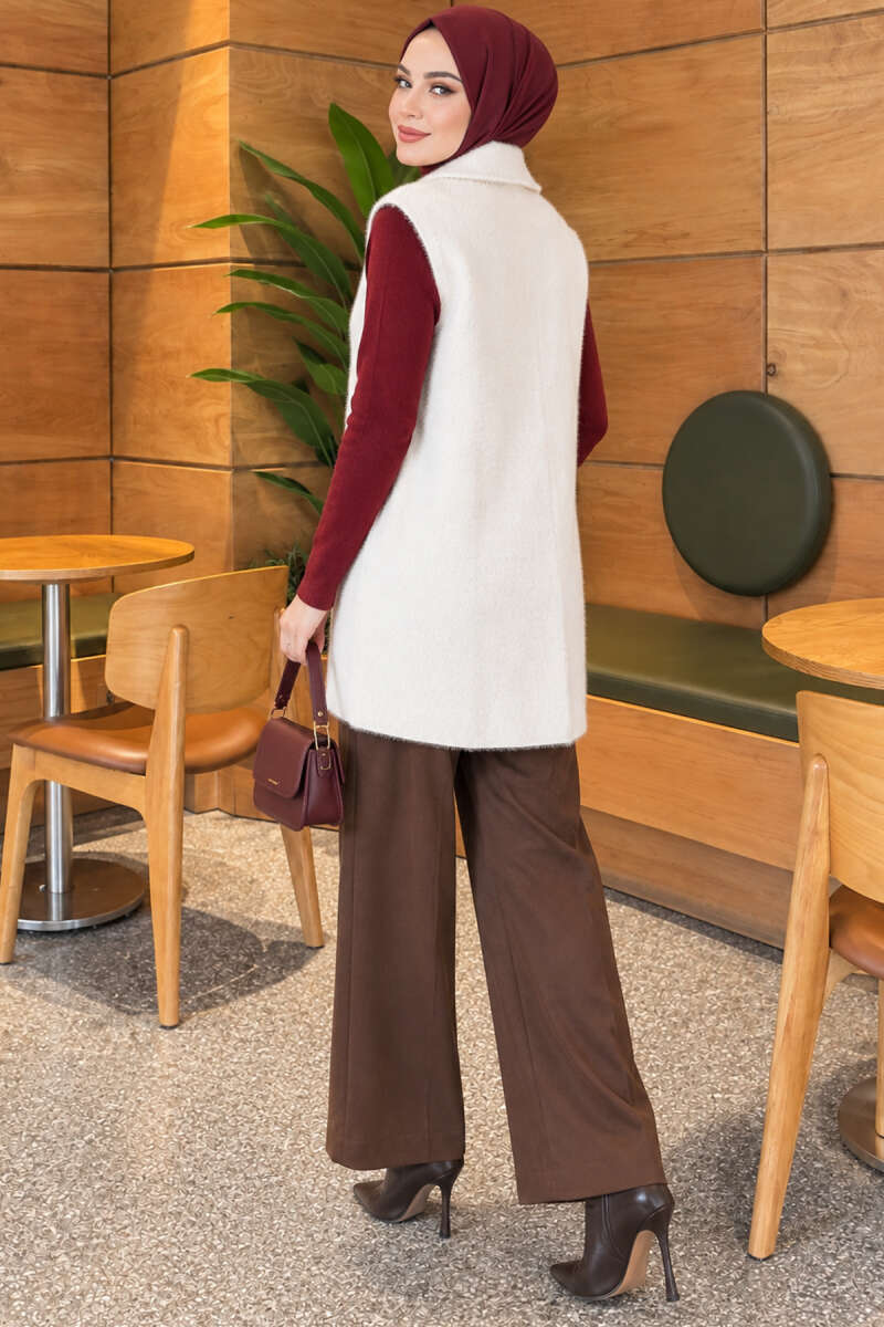 Brushed Vest with Two Pockets - Ecru