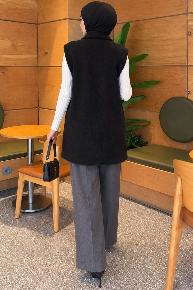 Brushed Vest with Two Pockets - Black