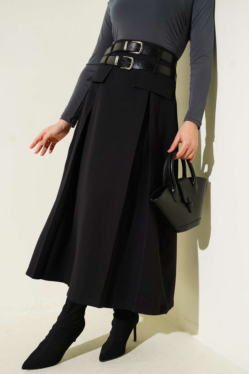 Double-Belt Flared Skirt with Darts - Black