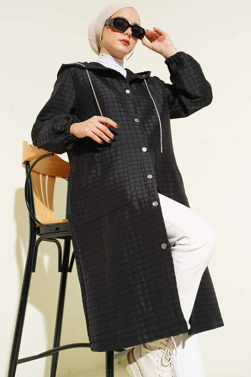 Hooded Quilted Cape with Snap Buttons - Black