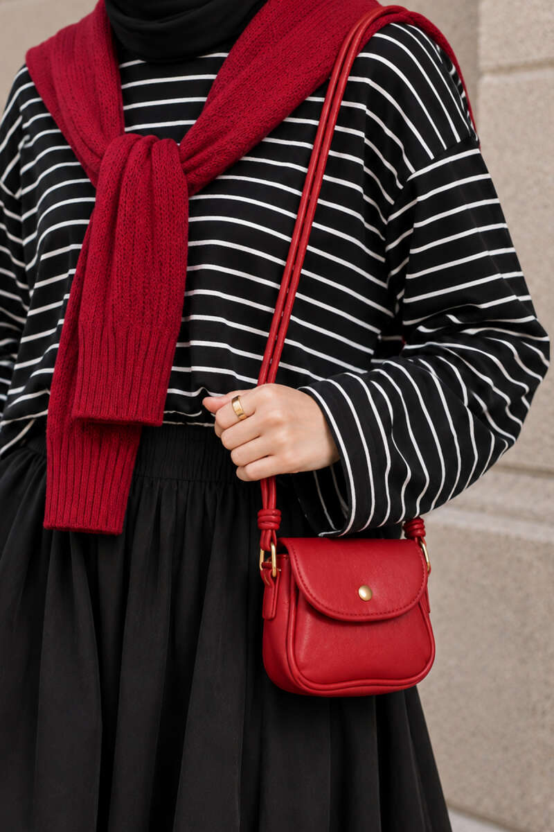 Mini Snap Crossbody Bag - Red