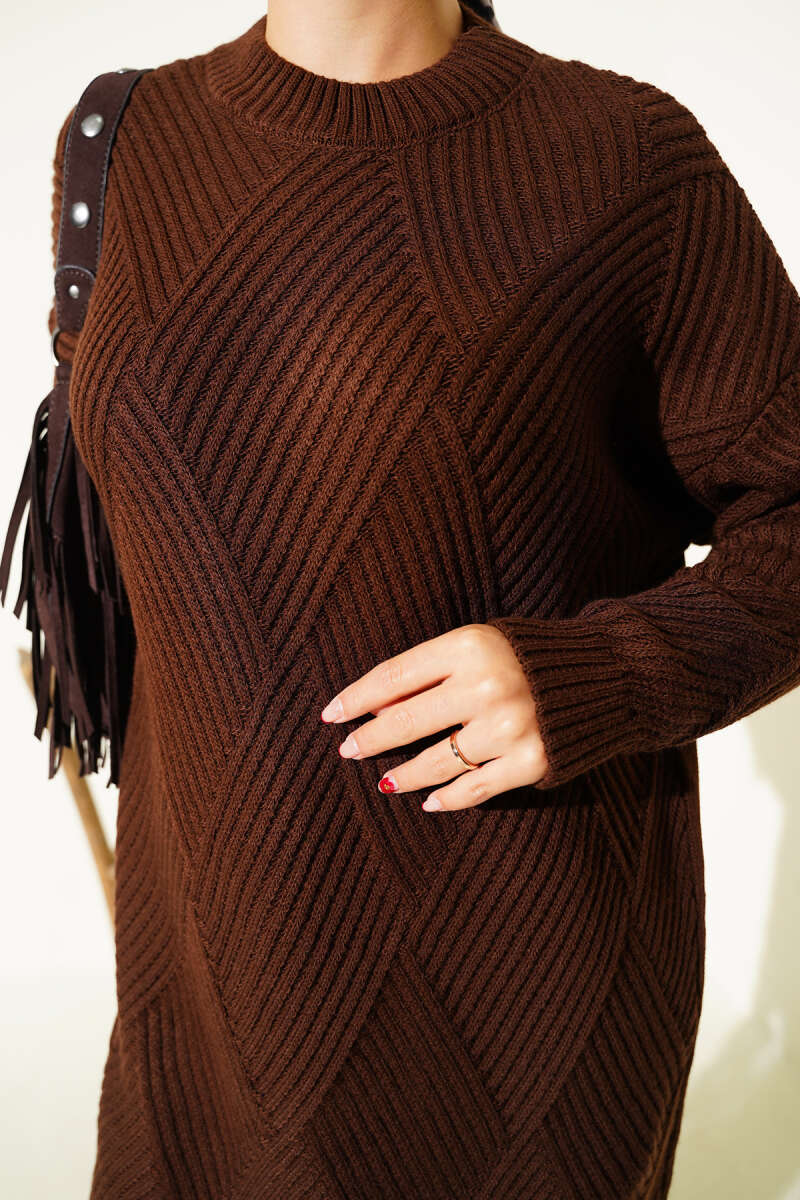 Striped Diamond-Pattern Knit Tunic - Brown