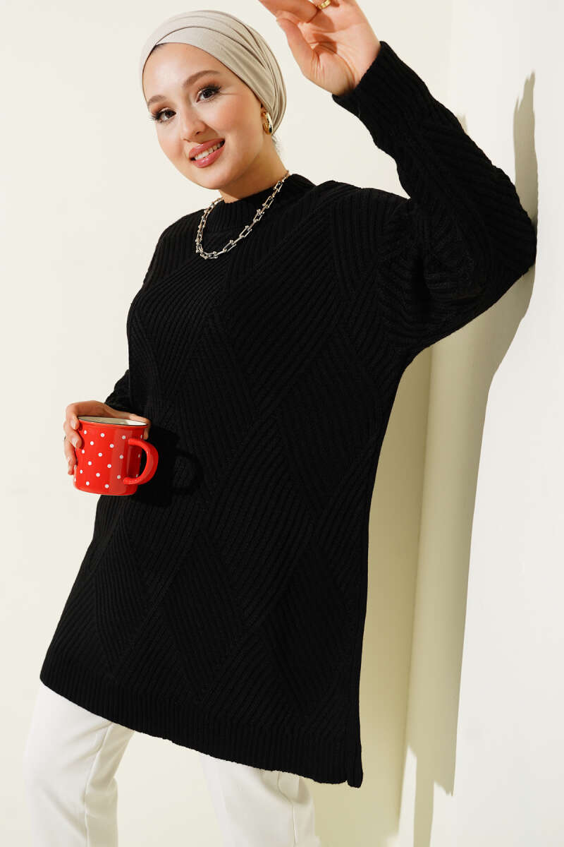 Striped Diamond-Pattern Knit Tunic - Black