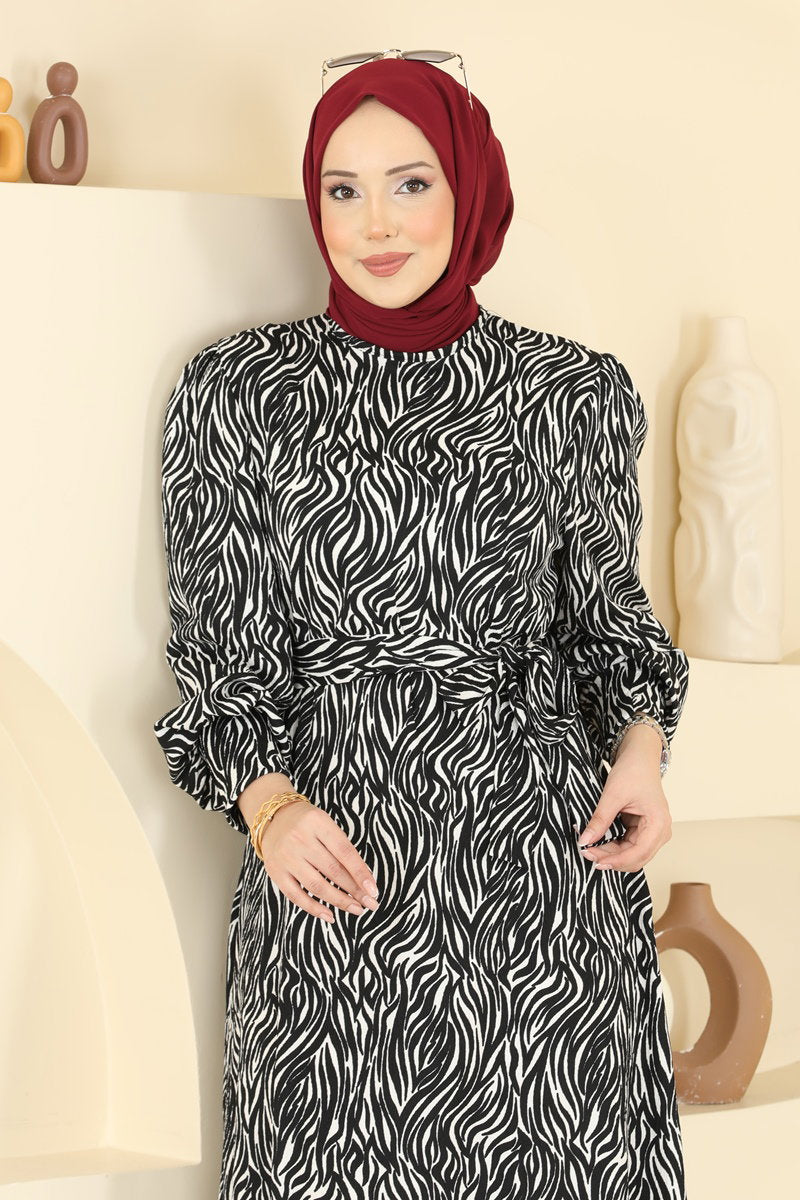 Striped Crinkle Dress with Sash - Black