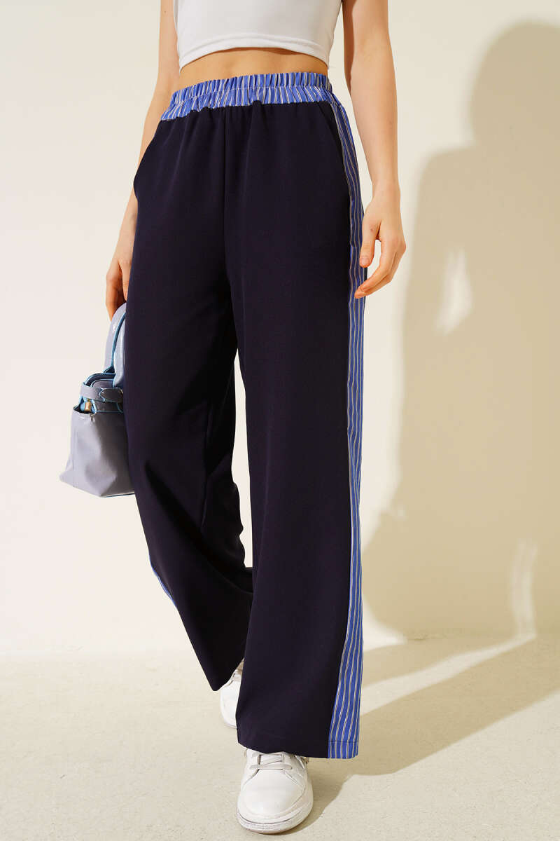 Pants with Wide Side Stripe - Navy