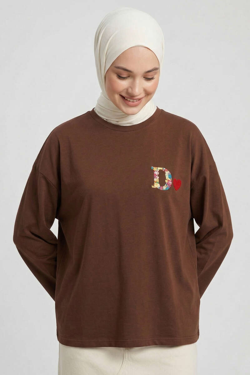 Heart Badge Tunic with D Logo - Brown
