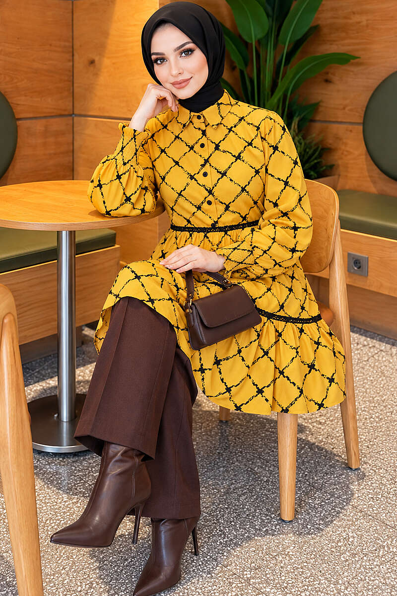 Lace-Detail Batwing Tunic - Yellow
