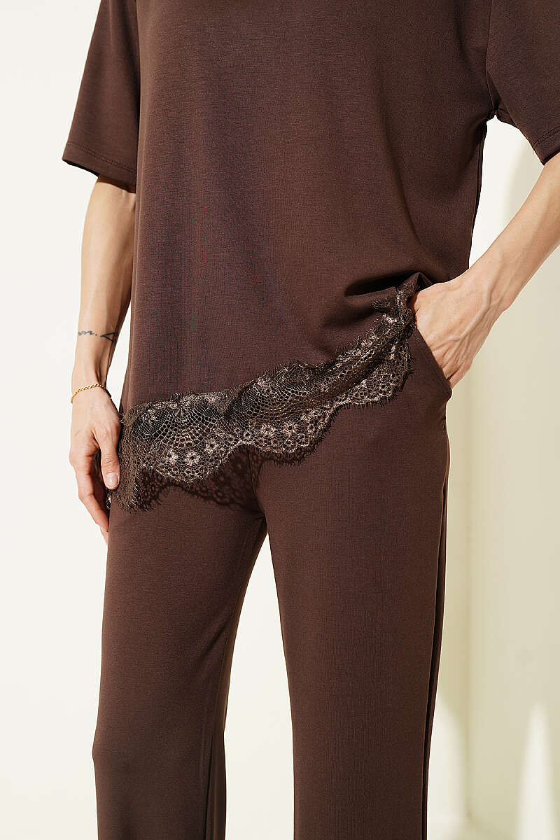 Lace-Detail Two-Piece Set - Brown