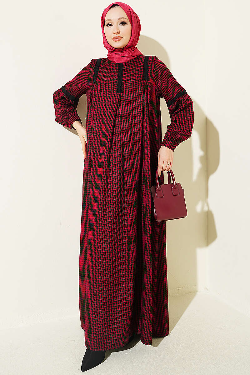 Houndstooth Dress with Lace Detail - Burgundy