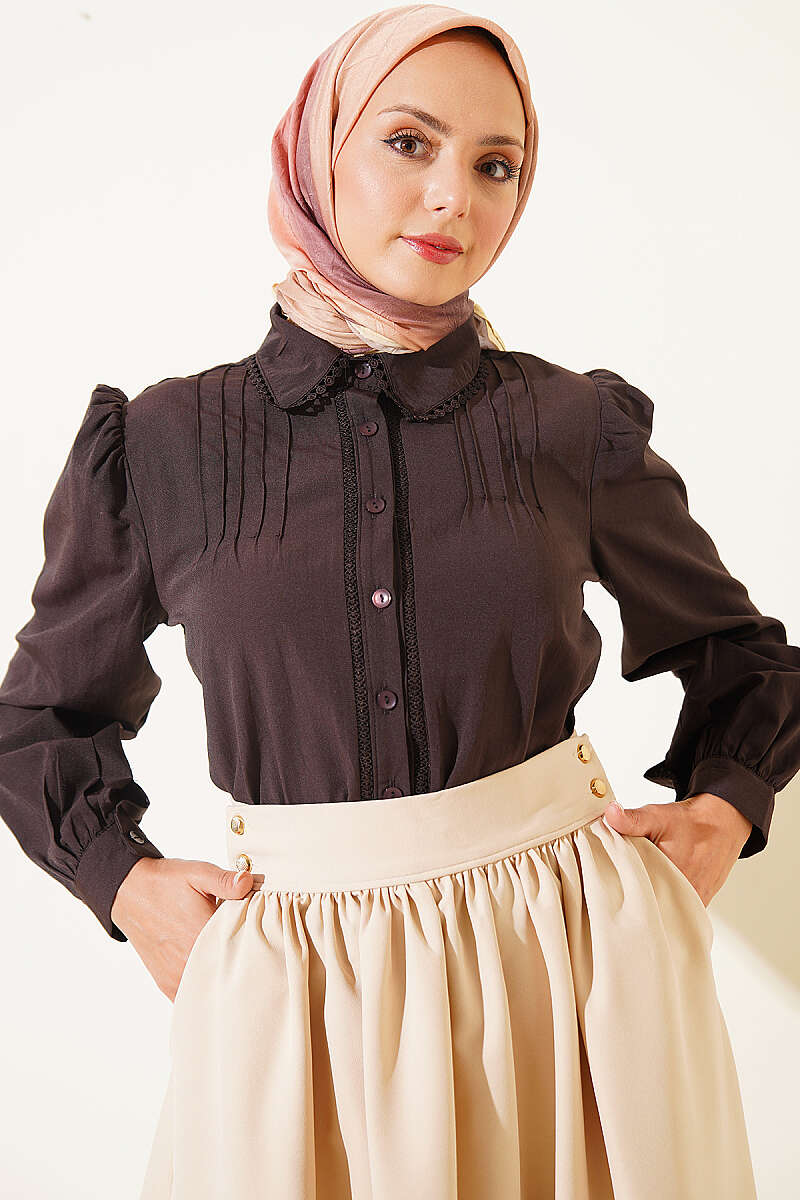 Short Lace-Detail Shirt with Darts - Dark Brown