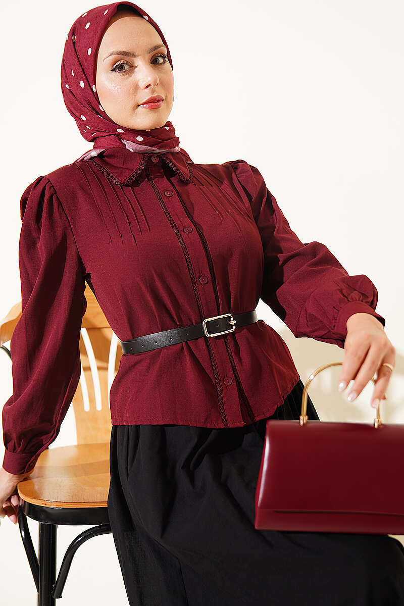 Short Lace-Detail Shirt with Darts - Burgundy