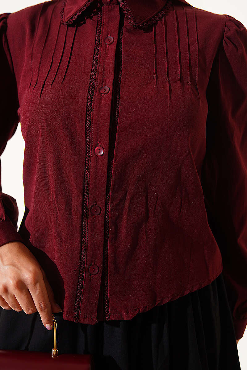 Short Lace-Detail Shirt with Darts - Burgundy