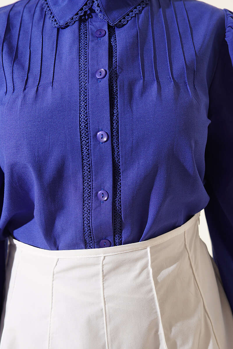 Short Lace-Detail Shirt with Darts - Violet