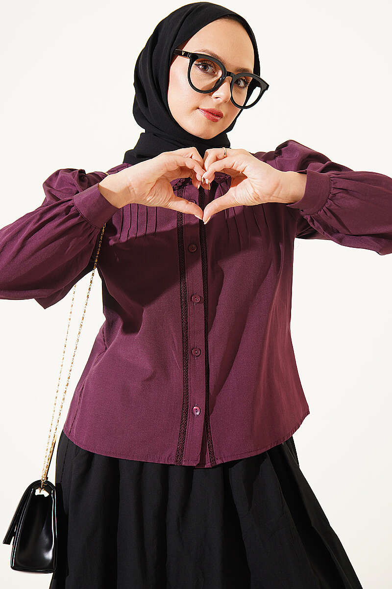 Short Lace-Detail Shirt with Darts - Plum