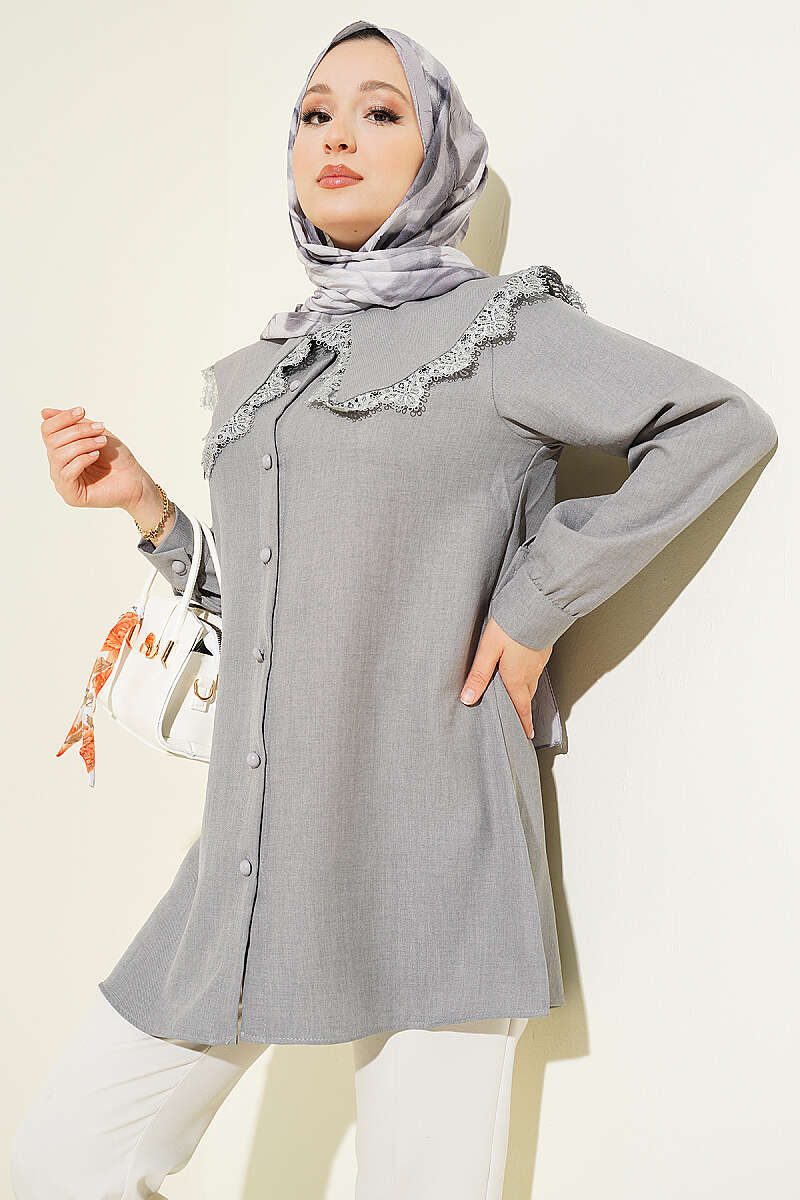 Lace-Edged Sailor-Collar Shirt - Grey