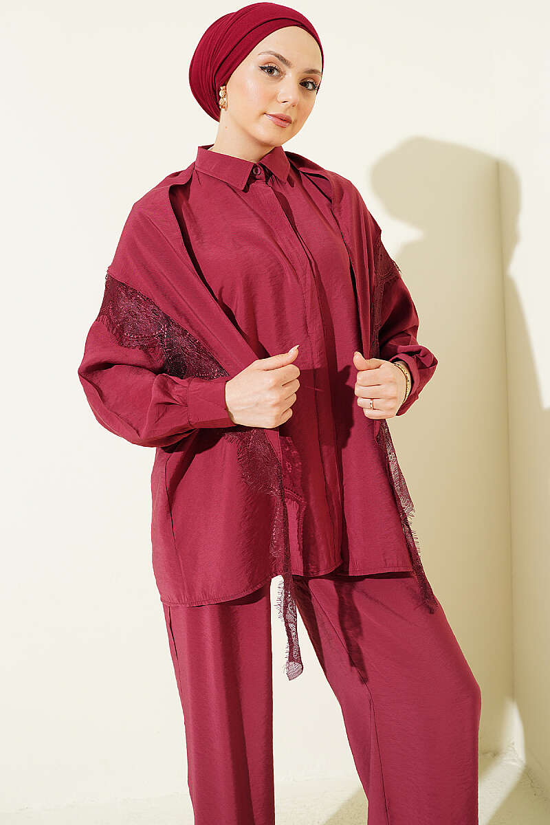 Concealed-Button Set with Lace Scarf - Burgundy