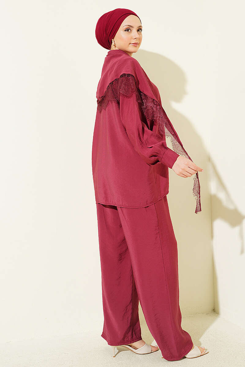 Concealed-Button Set with Lace Scarf - Burgundy