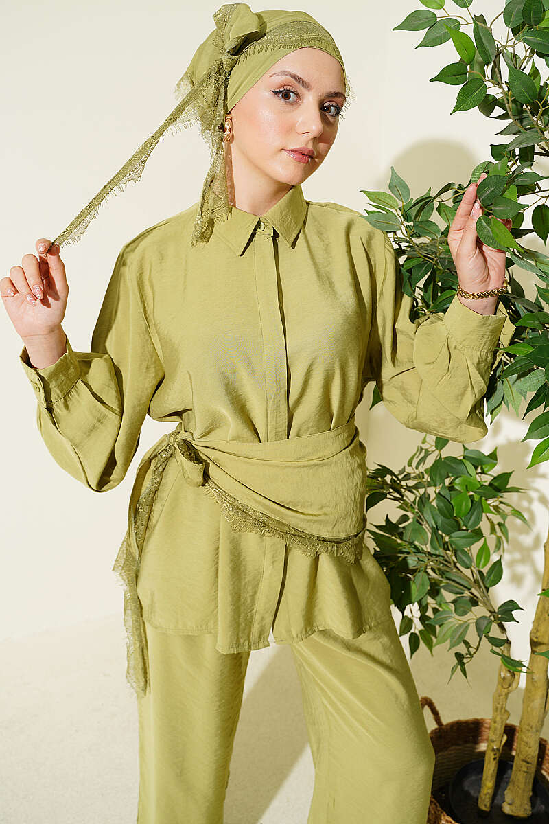 Concealed-Button Set with Lace Scarf - Almond Green