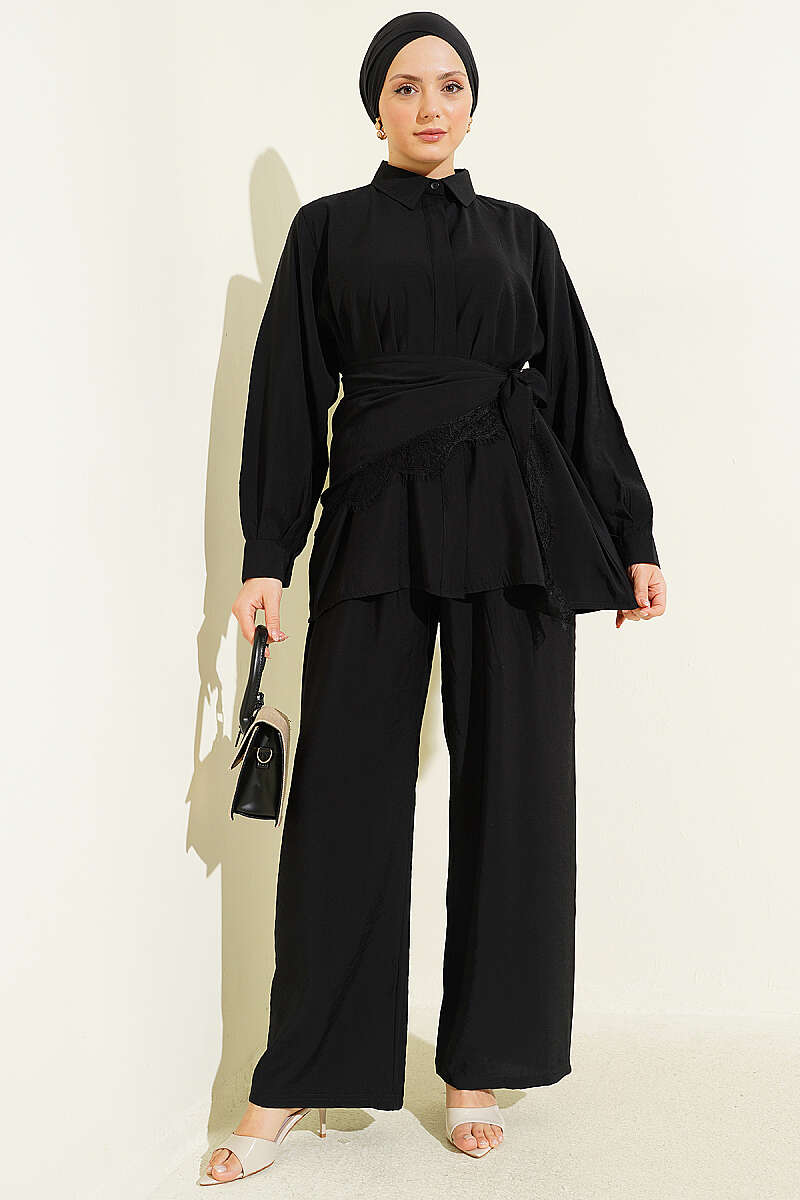 Concealed-Button Set with Lace Scarf - Black