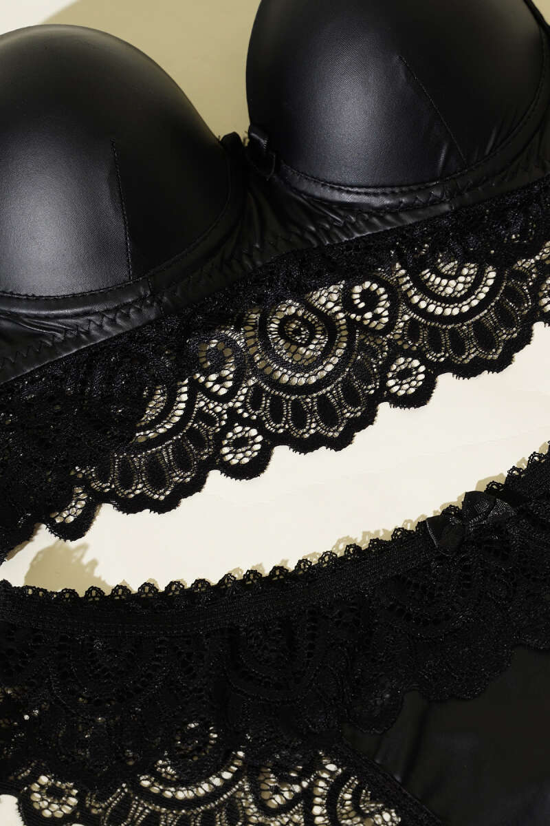 Padded Lace and Faux Leather Bra Set - Black