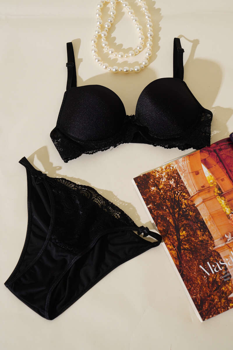 Padded Glossy Lace Bra Set - Black