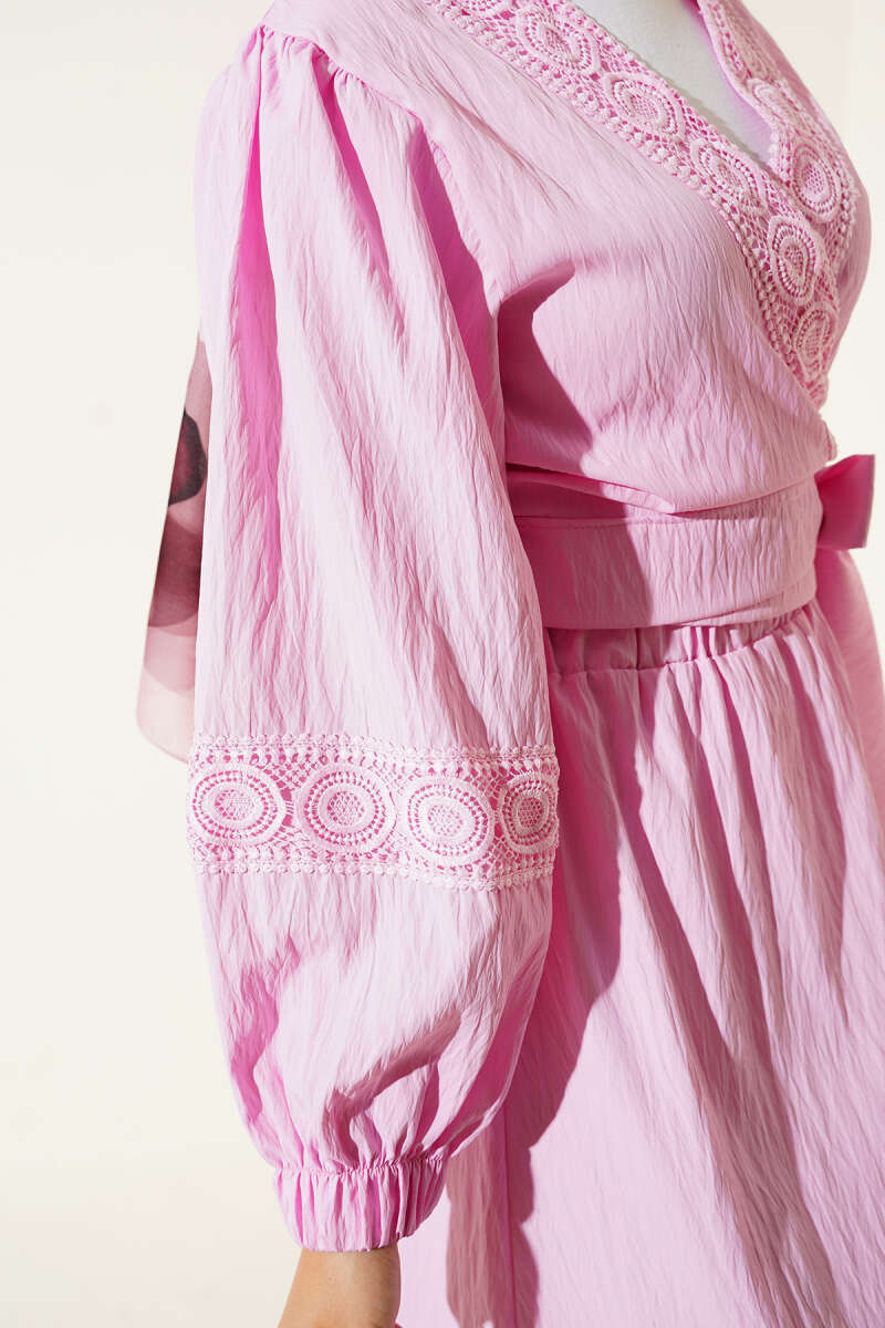Lace Two-Piece Set with Tie Front - Pink