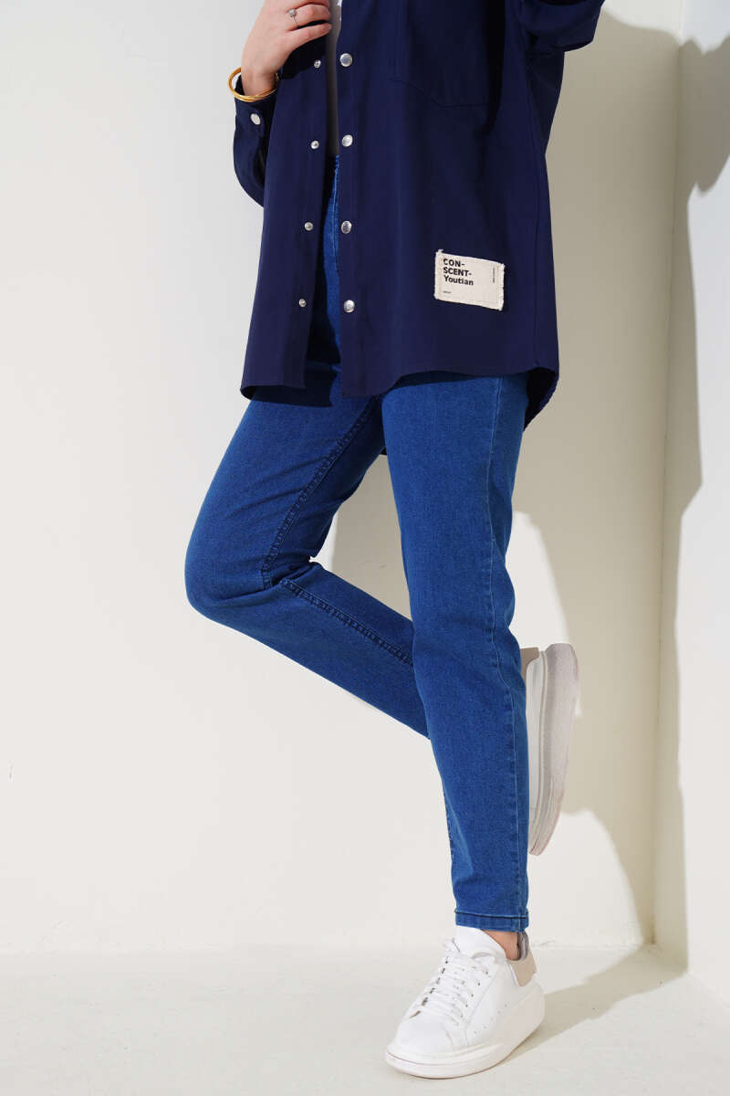 Slim-Leg Jeans with Elastic Waist - Blue