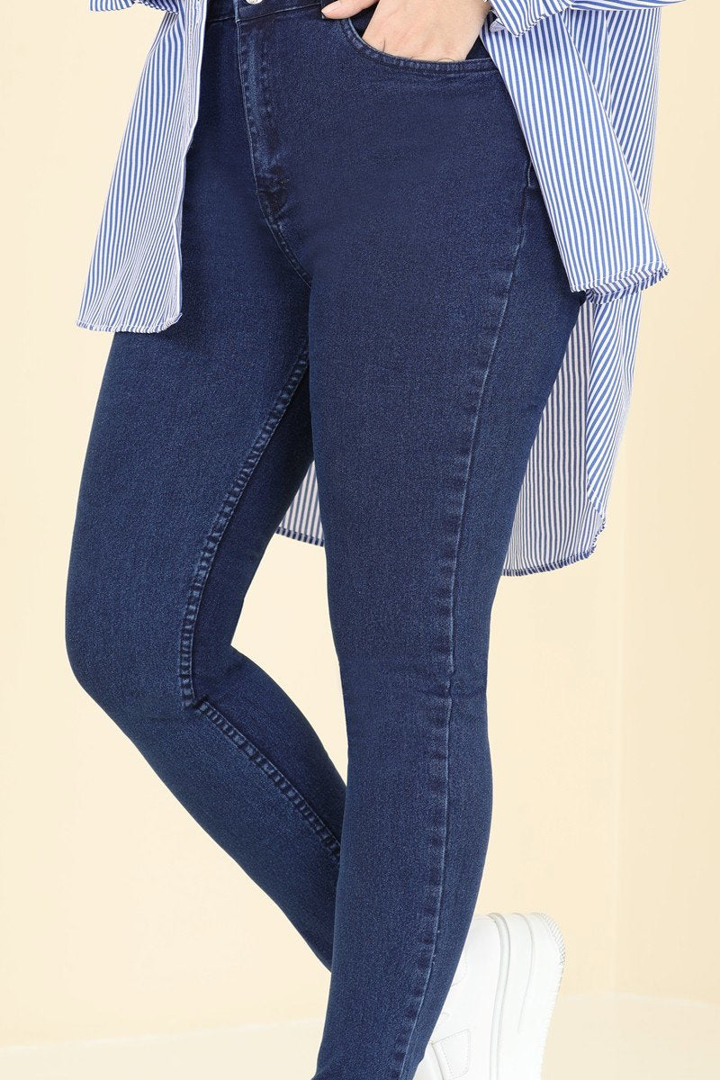 Skinny-Leg Jeans - Dark Denim