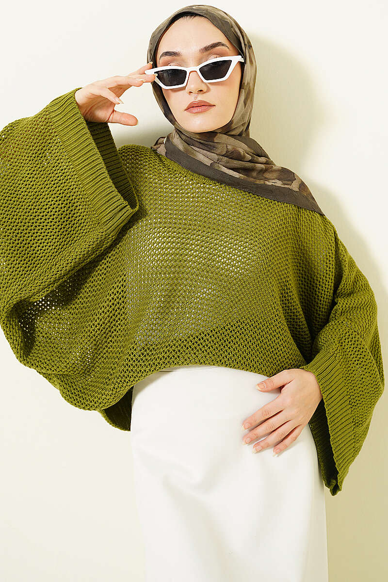 Openwork Batwing Knit Sweater - Green