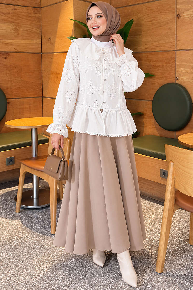 Embroidered Sailor-Collar Shirt with Jewelled Buttons - Ecru