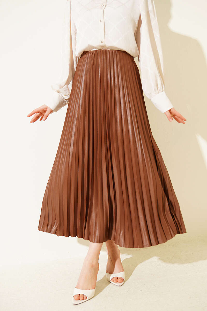 Pleated Faux Leather Skirt - Chestnut