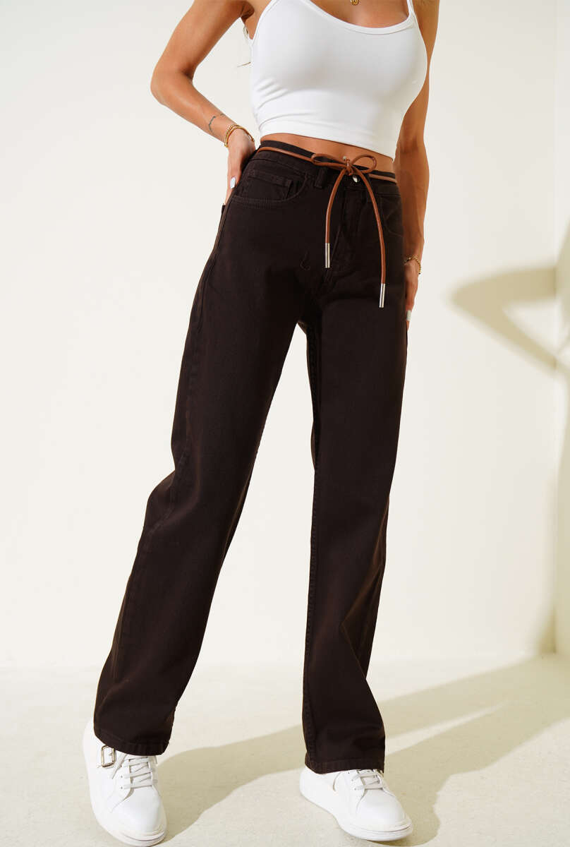 Straight-Leg Jeans with Leather Cord Belt - Brown