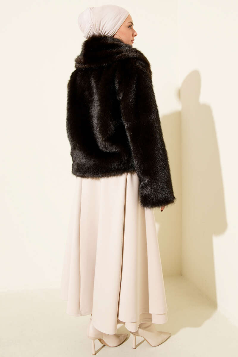 Short Faux Fur Coat with Leather Buckle - Brown