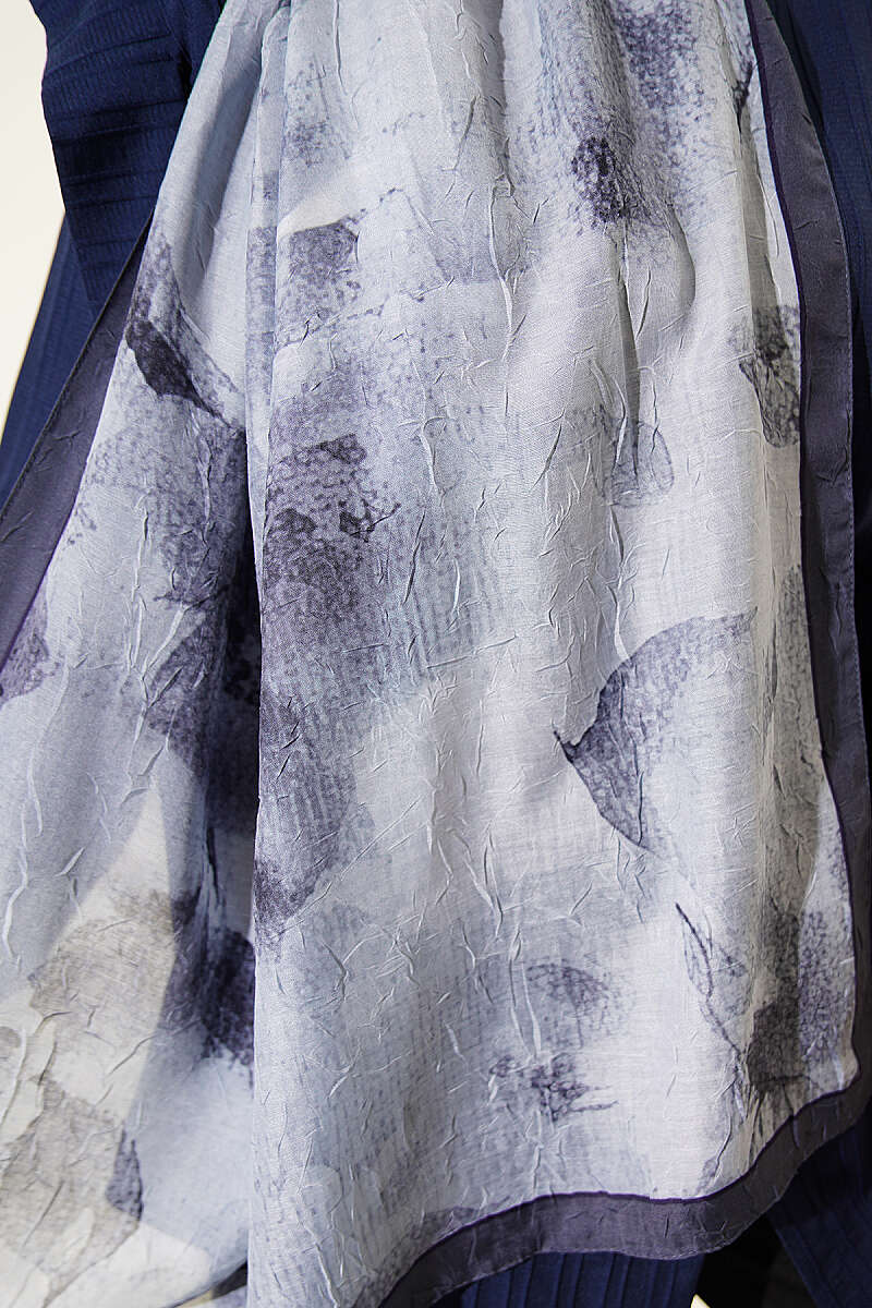 Patterned Bamboo Crinkle Shawl - Smoke Grey