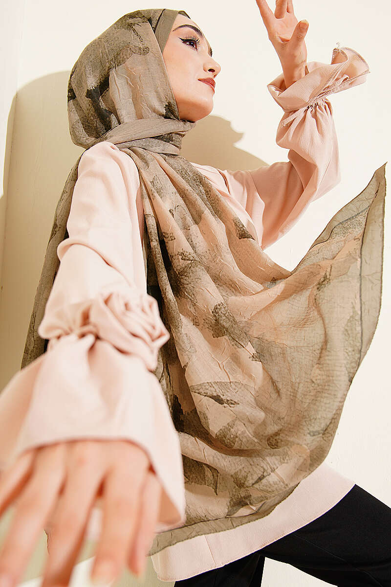 Patterned Bamboo Crinkle Shawl - Dark Olive