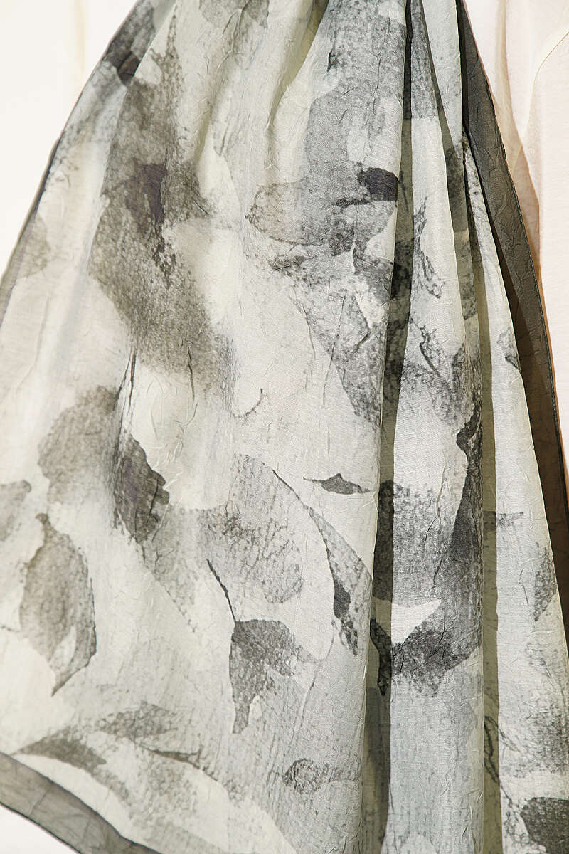 Patterned Bamboo Crinkle Shawl - Emerald