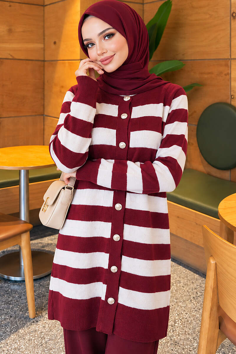 Patterned Knit Cardigan with Button Detail - Burgundy
