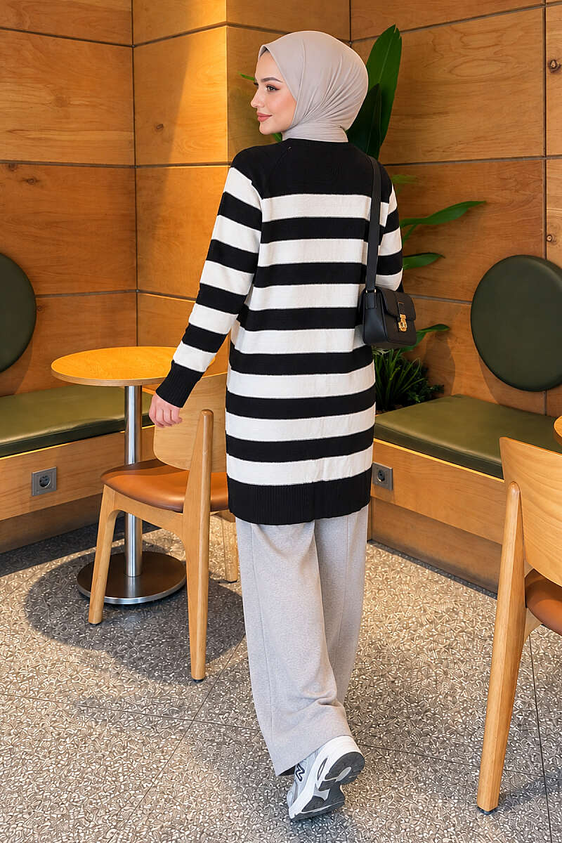 Patterned Knit Cardigan with Button Detail - Black