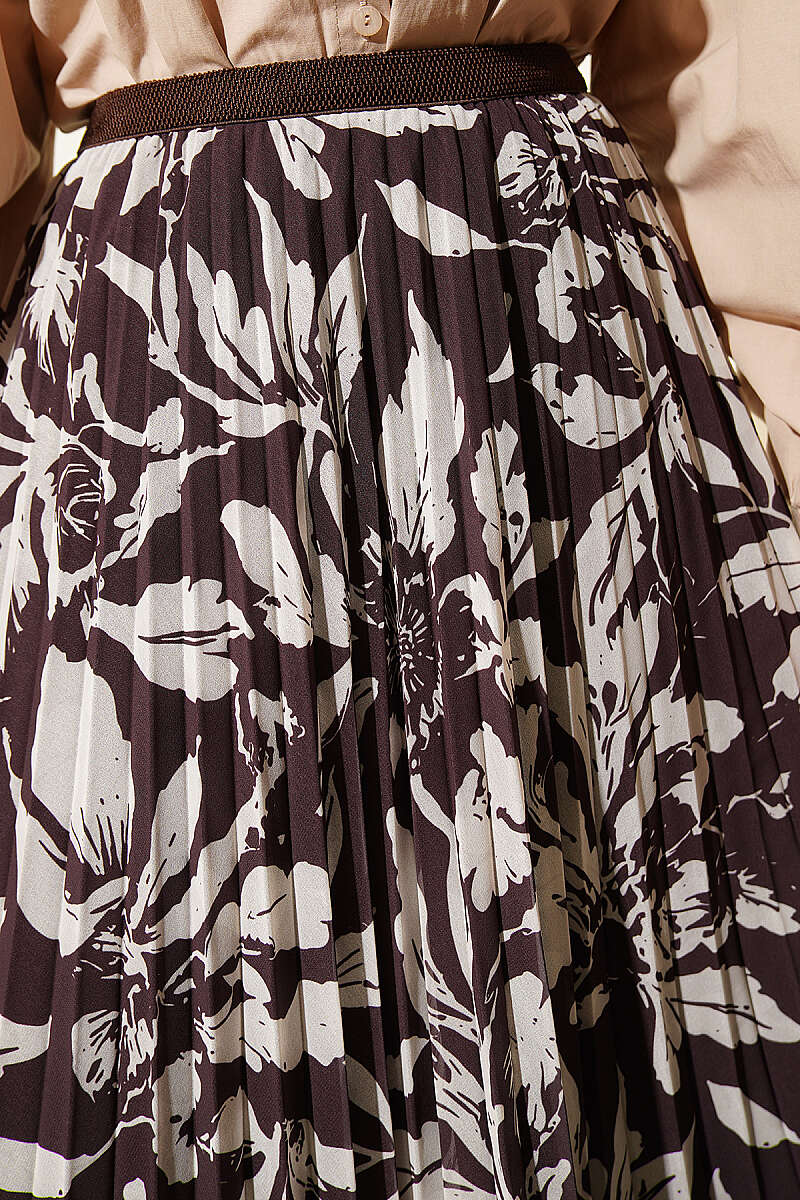 Patterned Plissé Chiffon Skirt with Elastic Waist - Dark Brown