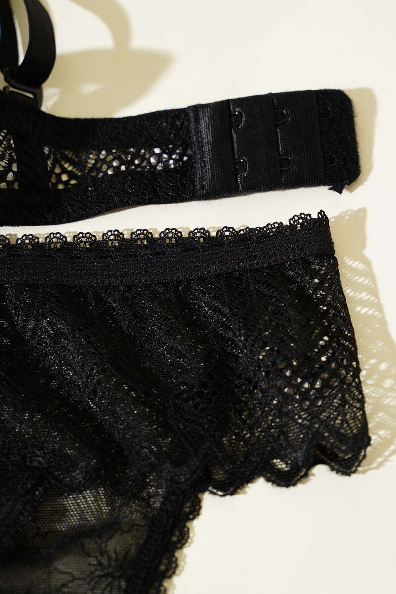 Padded Lace Strapless Bra Set - Black